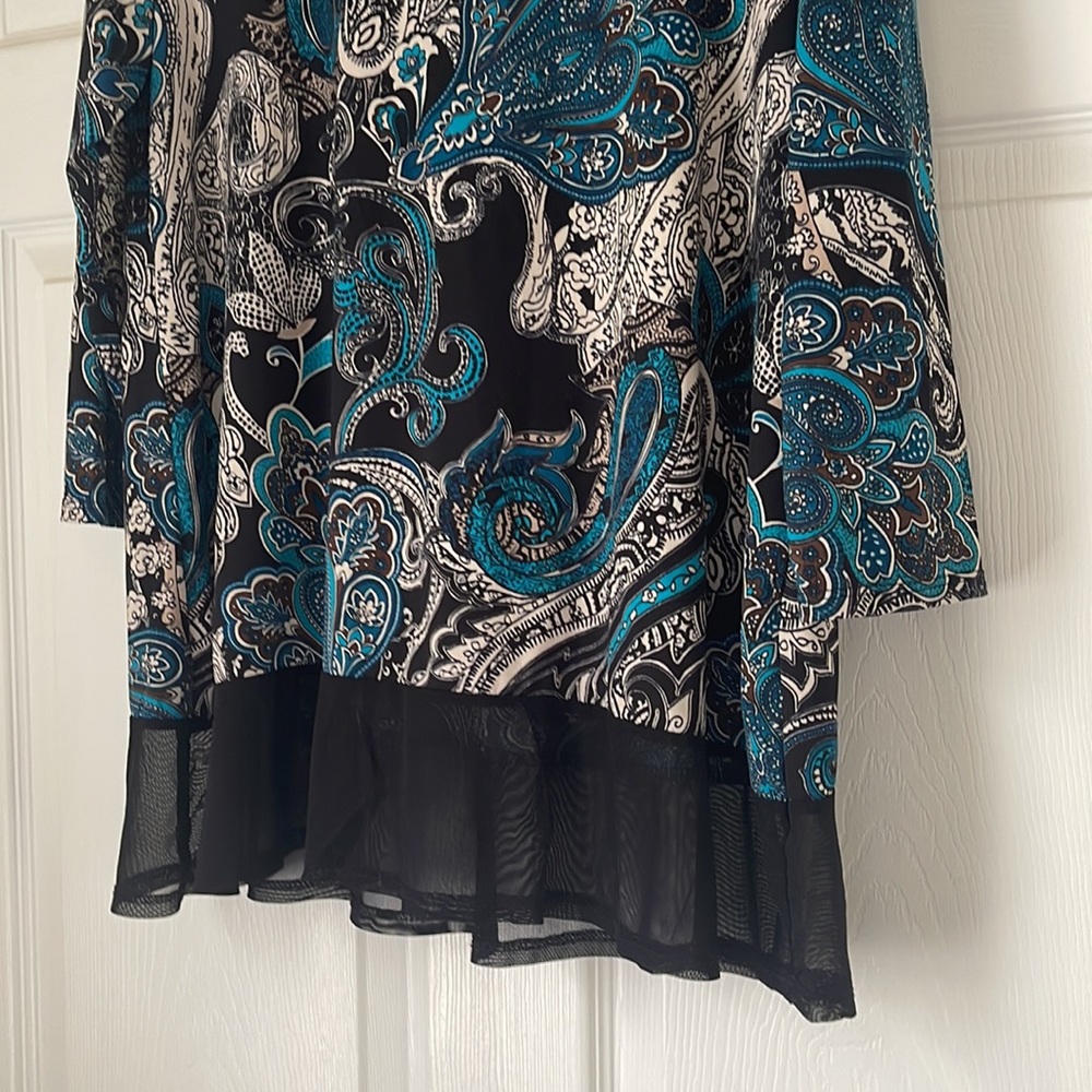 Patterned top - Picture 3 of 4